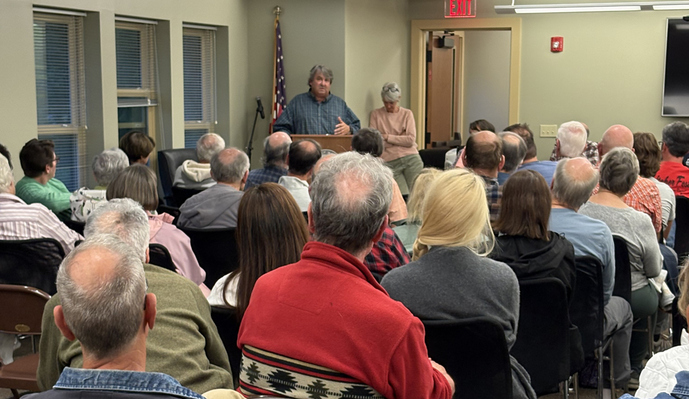 Warren voters approve proposed budget