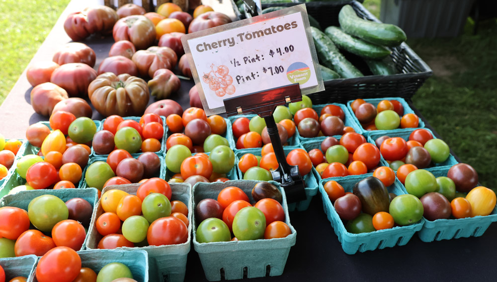 Bantam farmers market keeps on growing