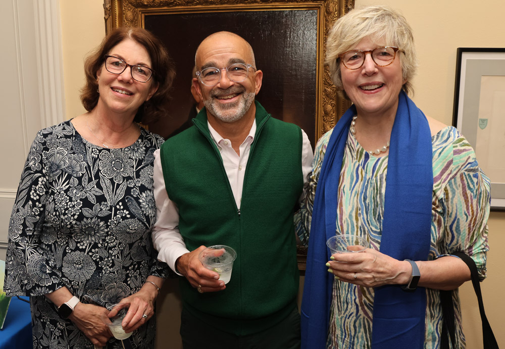 Art auction benefits historical society