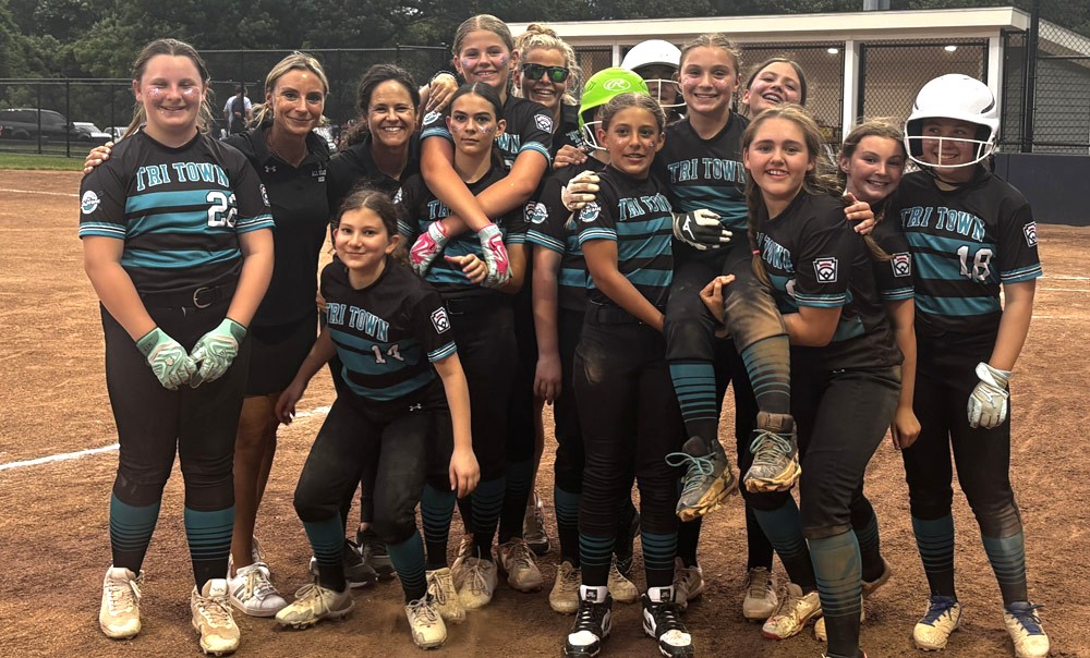 Tri-Town softball All-Stars alive in tourney