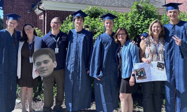 Seniors make a return to Center School