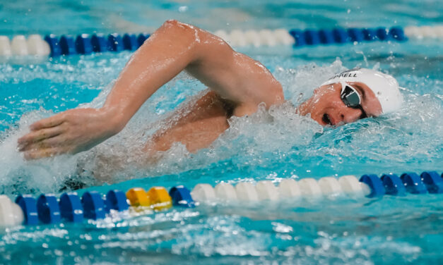 Ex-Lakeview swimmers in national event