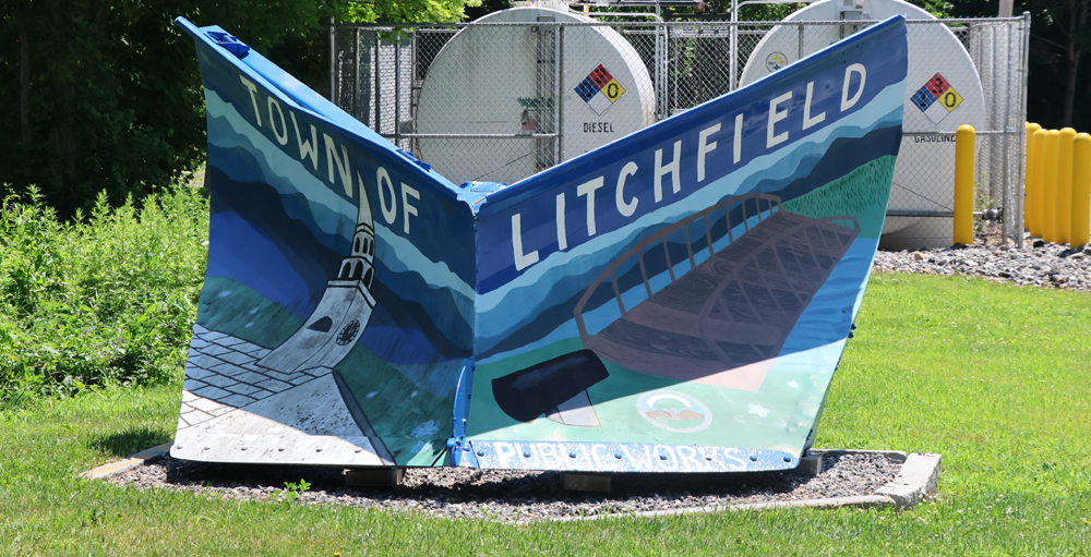Litchfield crew helping neighbor clean up