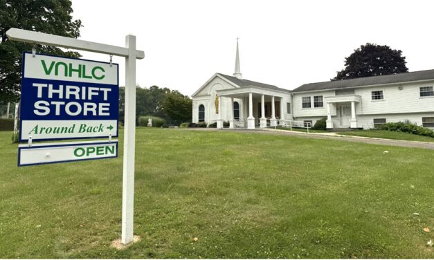 VNHLC moves thrift store to Bantam church