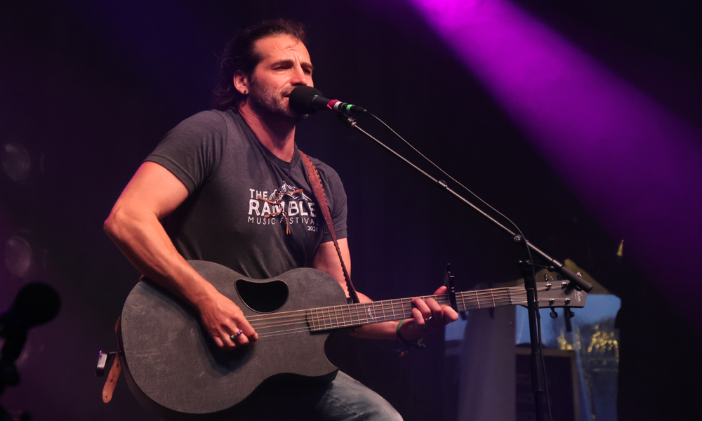 Adam Ezra Group closes Black Bear Fest